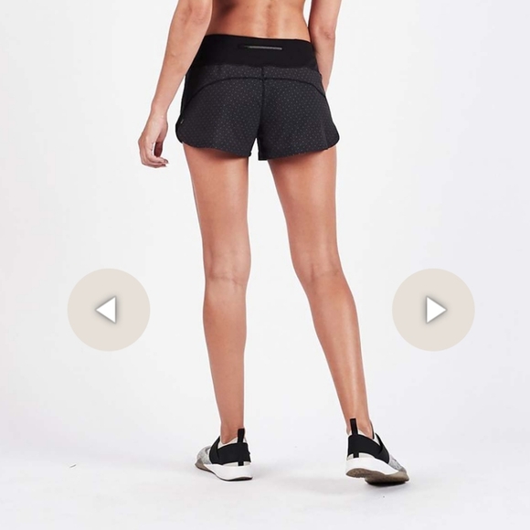 Vuori Omni Performance Black Athletic Shorts - Picture 2 of 12